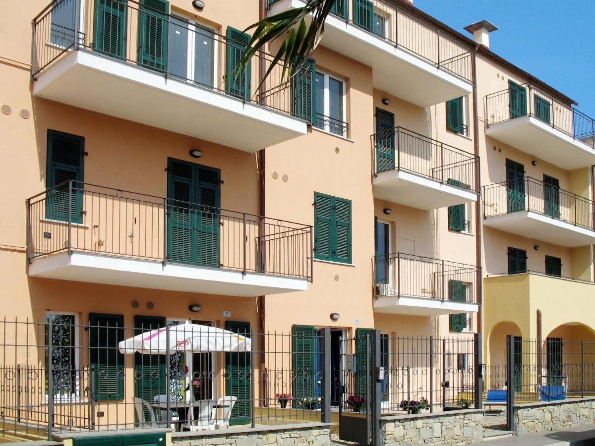 Apartment Cala Azzurra - Imp312 By Interhome インペリア エクステリア 写真