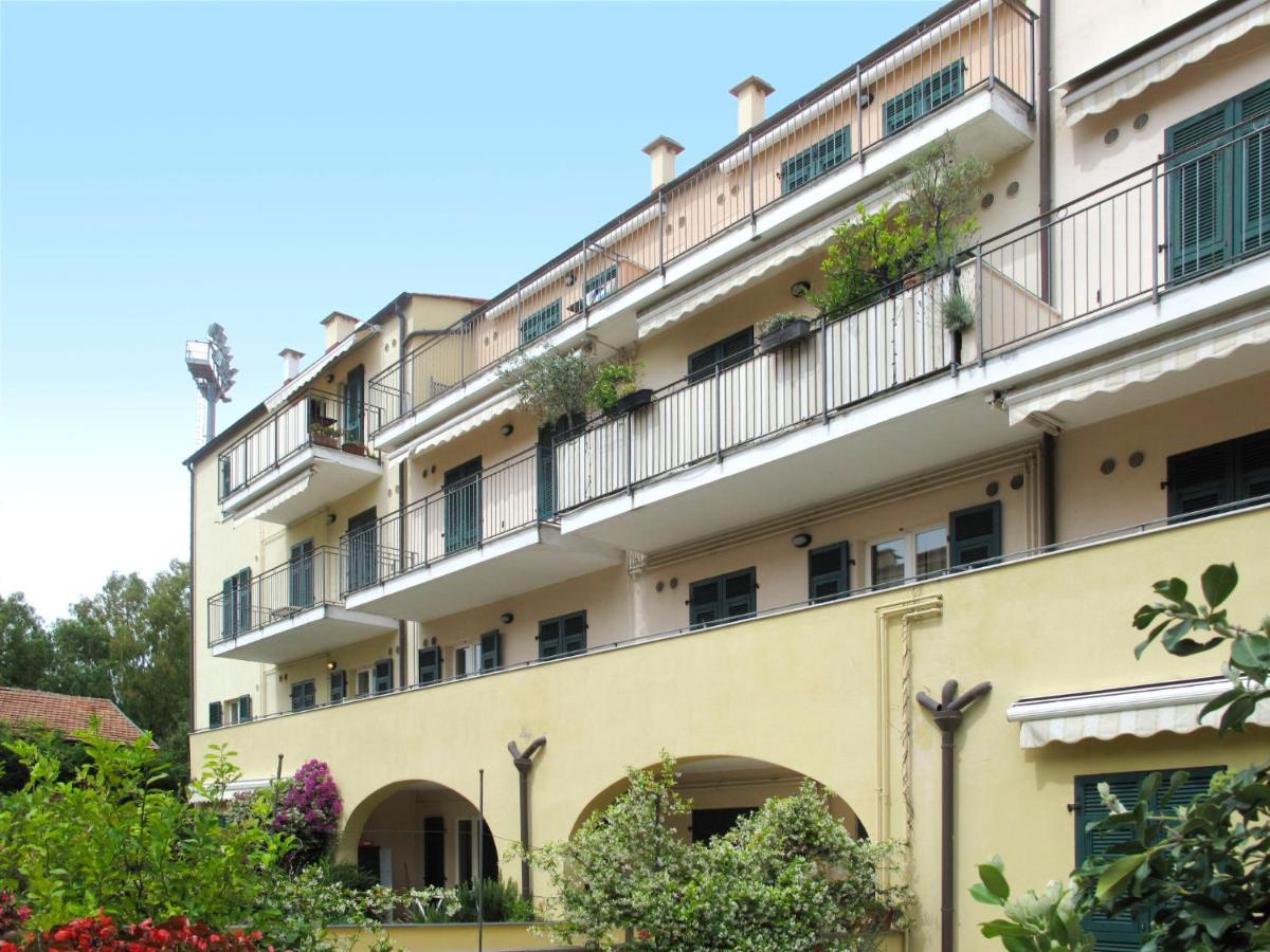 Apartment Cala Azzurra - Imp312 By Interhome インペリア エクステリア 写真