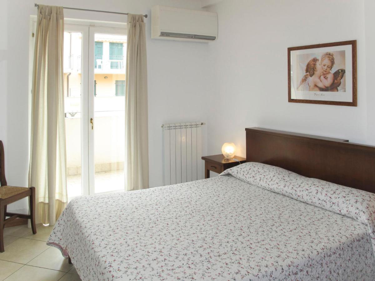 Apartment Cala Azzurra - Imp312 By Interhome インペリア エクステリア 写真